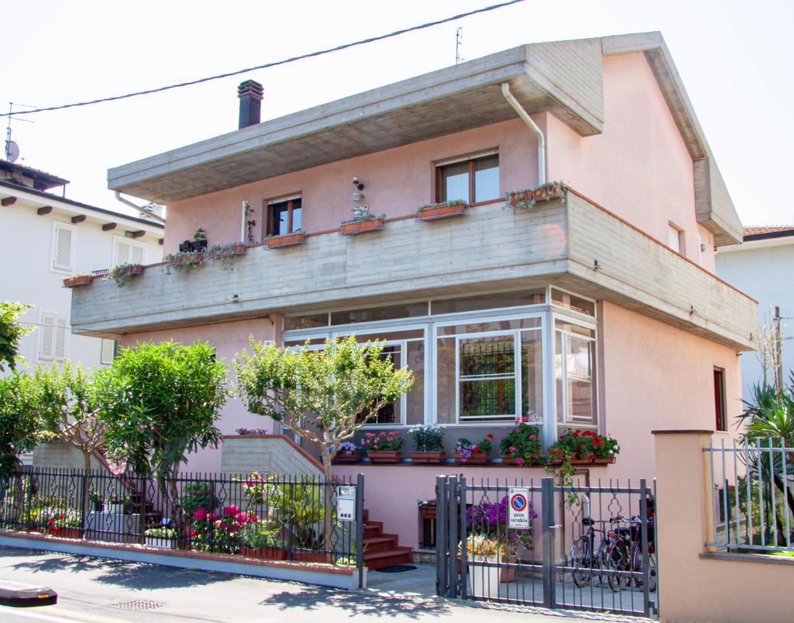 Residenza Palmina Apartment Rimini Ngoại thất bức ảnh