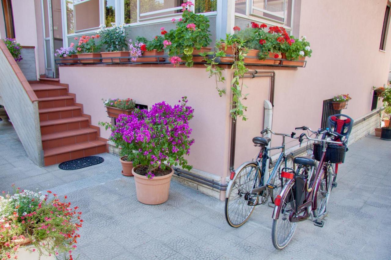 Residenza Palmina Apartment Rimini Ngoại thất bức ảnh